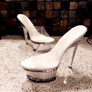 ❌ SOLD ❌ Pleaser Chrome Grillz 7* Stilettos